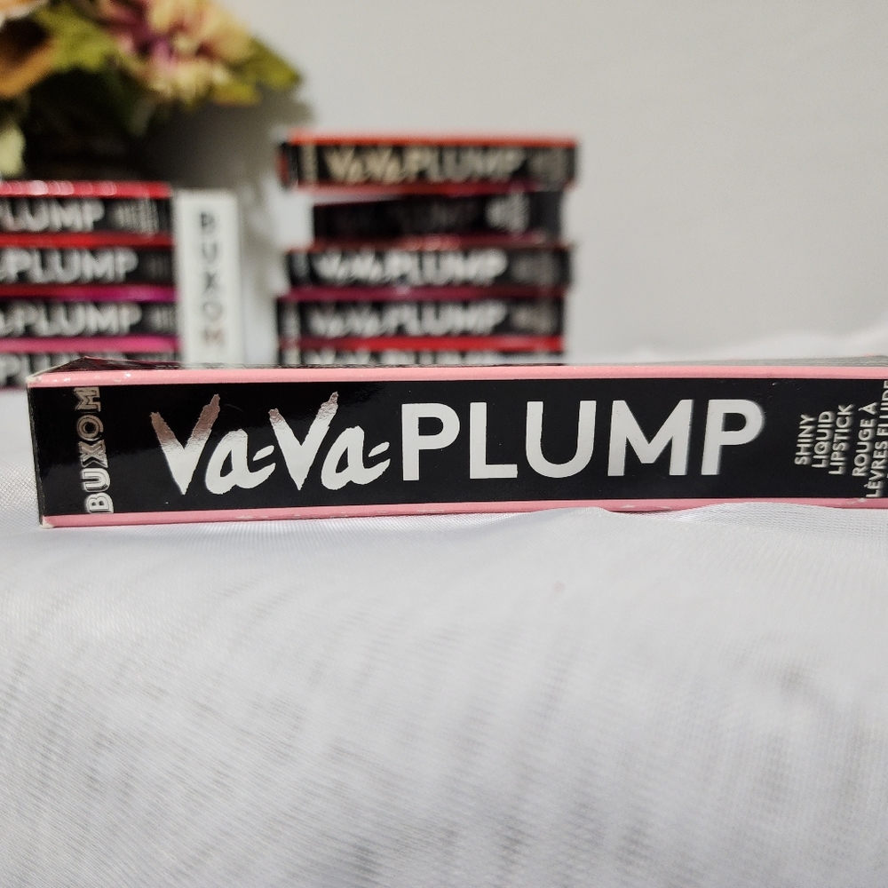 A Muse Me - Buxom Va-Va-Plump Shiny Liquid Lipstick